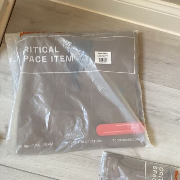 MOONS OF MARS Flight Pant, top & Hoodie Elmwood L NWT in packaging 3‎ pc set - Picture 7 of 12